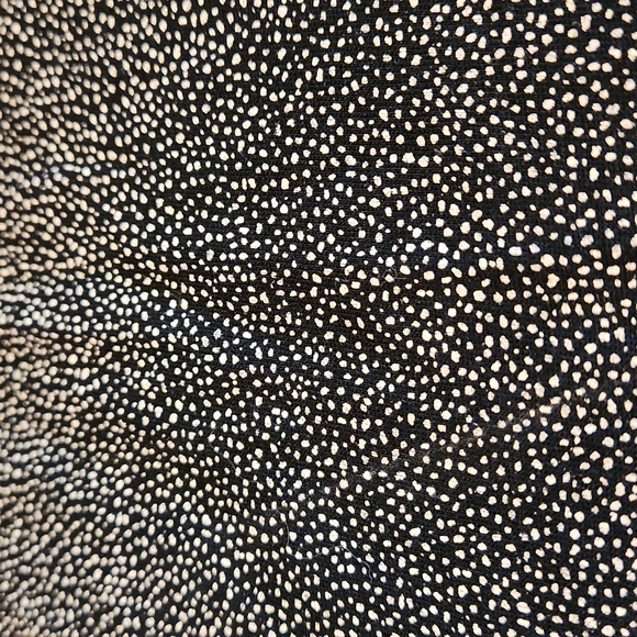 EUC H&M Basics Tshirt (279) - Picture 2 of 3